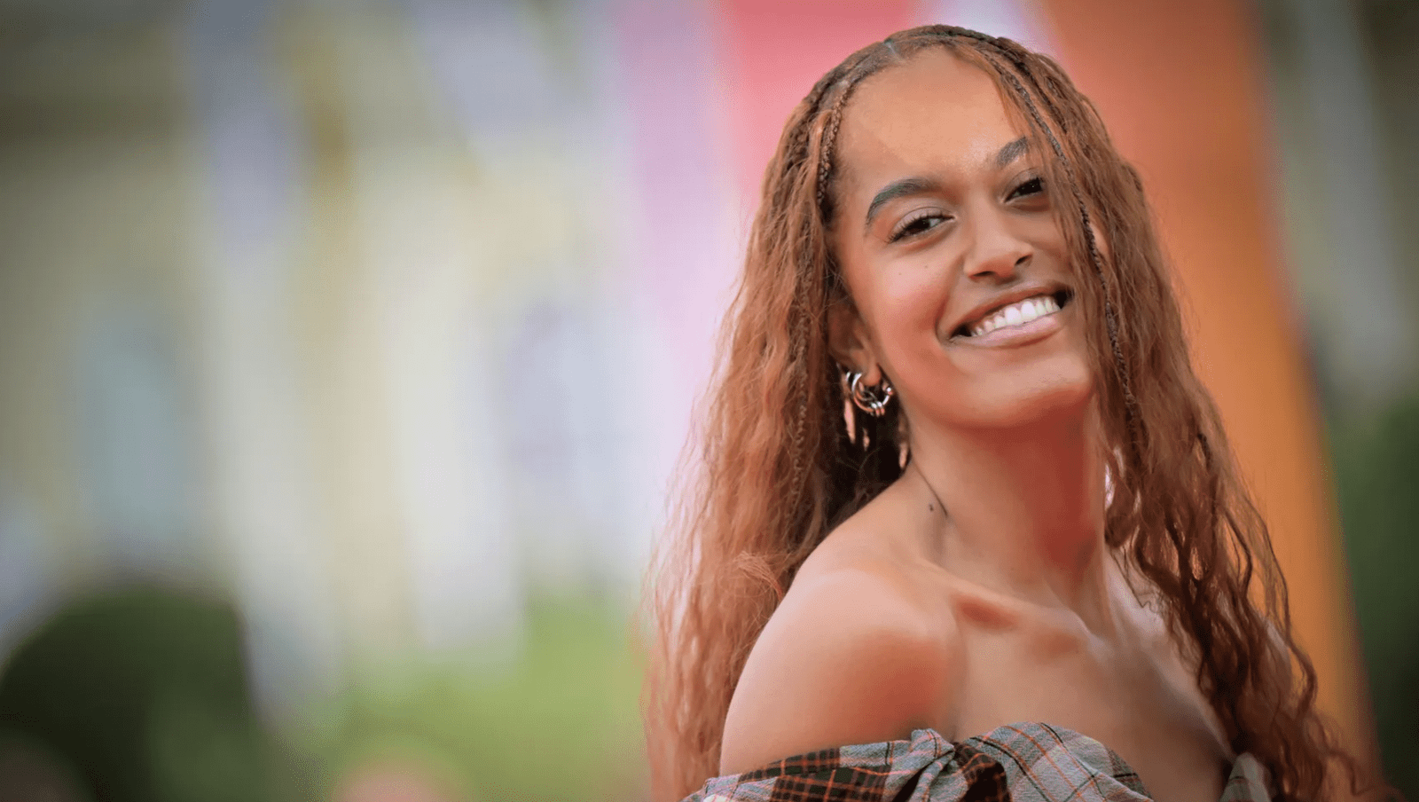 Michelle Obama Opens Up About Malia’s Stage Name and Her Quest for Independence Obama Daughter Hollywood Barack obama